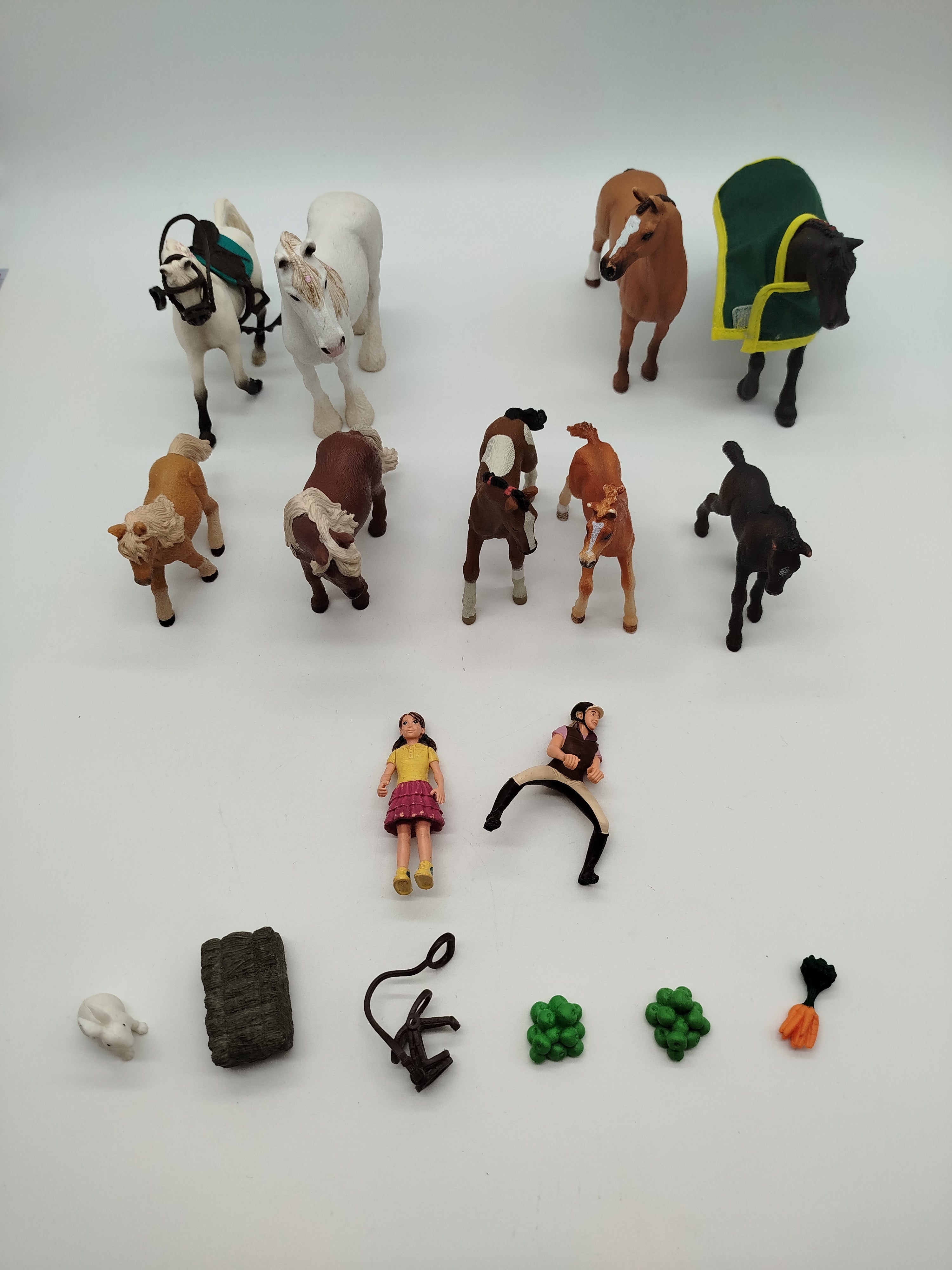 Schleich Reiterhof Figuren – Pferde, Menschen & Zubehör
